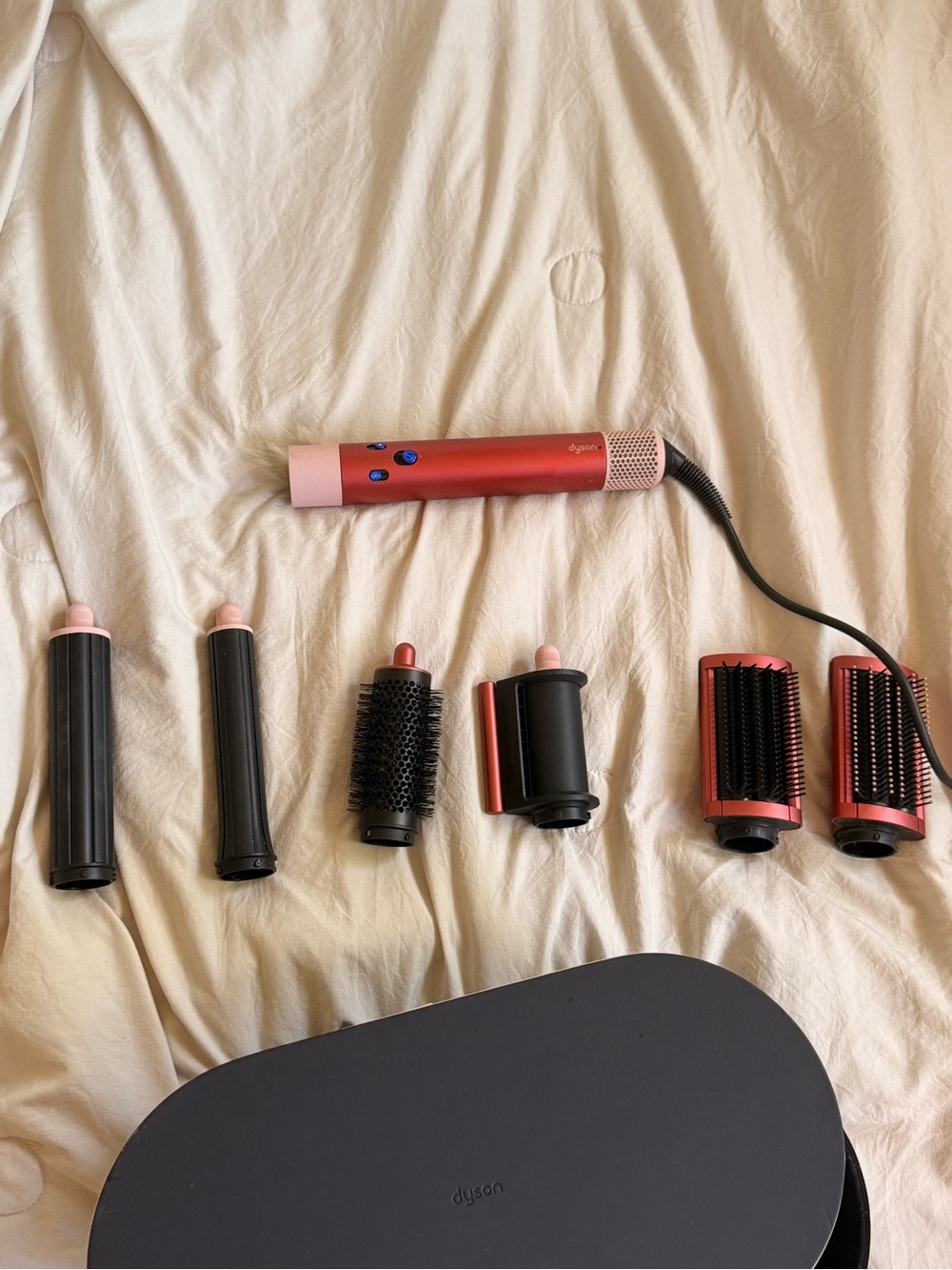 Dyson multi-styler set in red and pink
